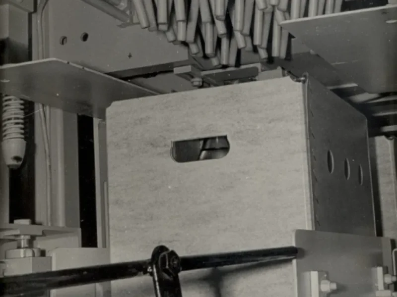 Pepsi-Bottling-Rights-First-Case-Packer-1 (1) pepsi bottling case packer